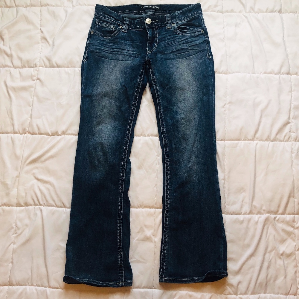 Express - Stella Lowrise Bootcut 4 Short Jeans